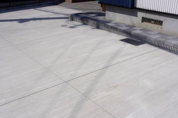 札幌市 収納力のあるウッドデッキ 札幌 エクステリア 外構 六光園