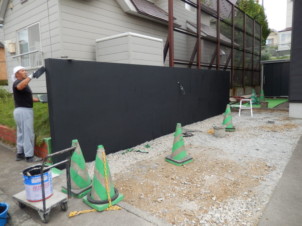 札幌　外構　塗り壁
